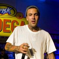 Yelawolf and Slaughterhouse at the Pop-up Bodega photos | Picture 80891